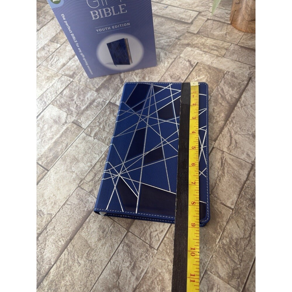 NIV, Premium Gift Bible, Leathersoft, Brown, Blue Letter, Comfort Print: The - Picture 16 of 16